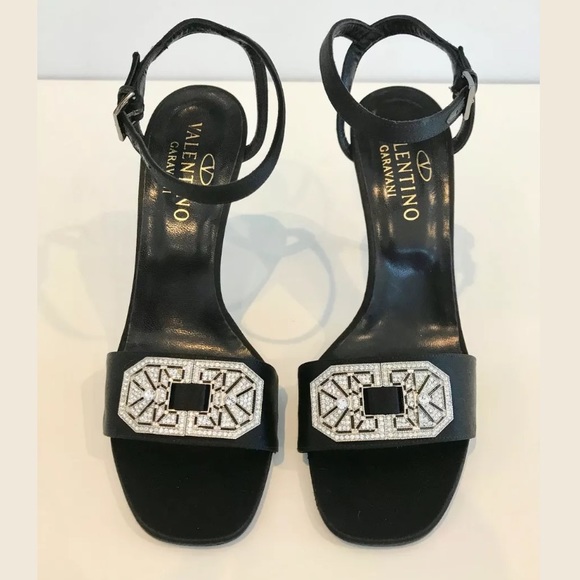 VALENTINO GARAVANI BLACK SATIN CRYSTAL ART DECO SANDALS SIZE IT 38 / US 8 - Picture 13 of 16